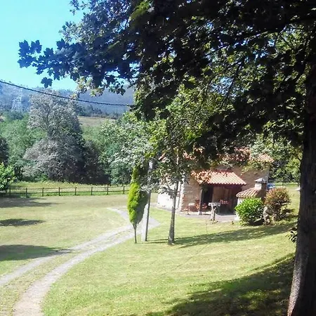 Casa De Piedra En *