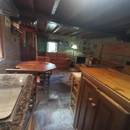 Casa De Piedra En * Casamaria